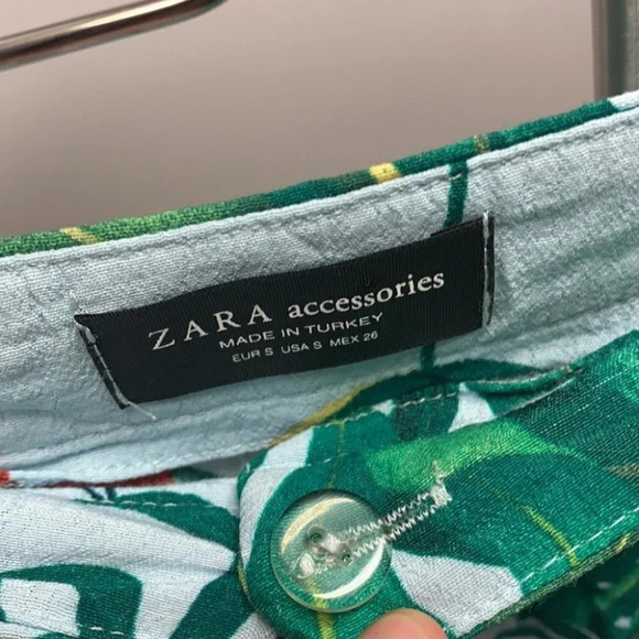 ZARA tropical  frill shorts size small - Picture 3 of 4